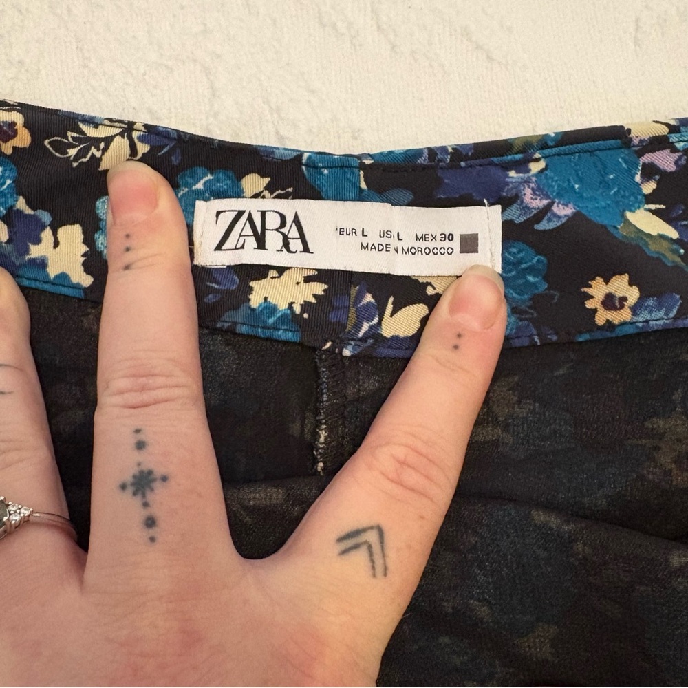 Zara Blue Floral Multicolored Rouched Mini Skirt Size Large - Picture 7 of 11